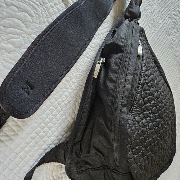 NWOT Sherpani Black Quilted RFID Protection Esprit Le Sling Backpack - Women's - Picture 4 of 12
